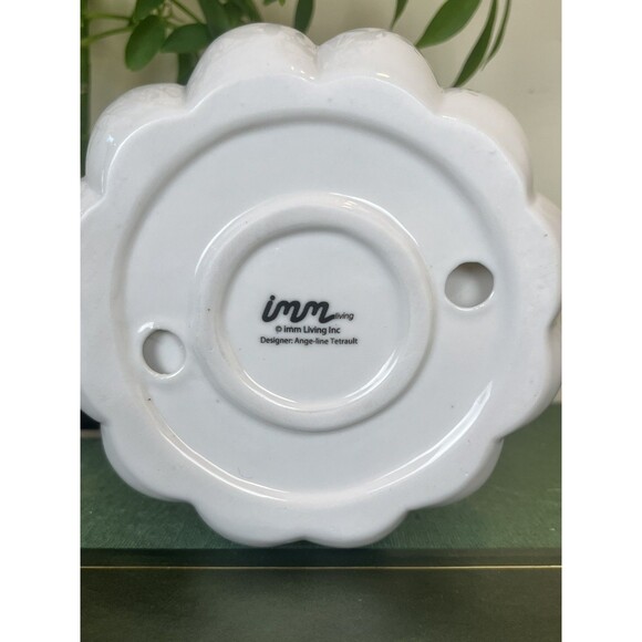 Beautiful Goddess Statue White Lotus Ceramic Jewelry Holder 6.5” x 5.5” - Picture 7 of 9